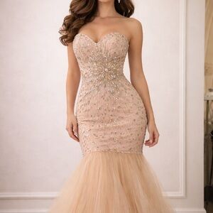 Elegant Strapless Evening Gown